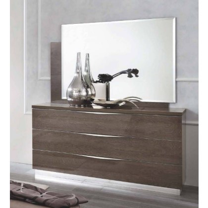 Platinum 3 Drawer Dresser Platinum 3 Drawer Dresser