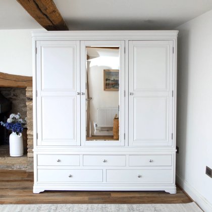 Sabena 3 Door Wardrobe