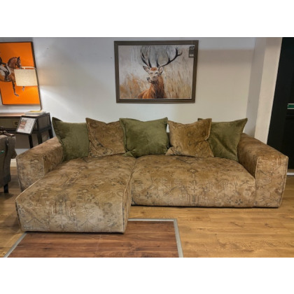 McQueen Chaise Sofa by Tetrad (Showroom Clearance) McQueen Chaise Sofa by Tetrad (Showroom Clearance)
