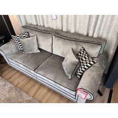 Chicago 4 Seater Sofa by Meridian (Clearance Item)