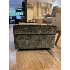 Evesham Footstool (Showroom Clearance) Evesham Footstool (Showroom Clearance)